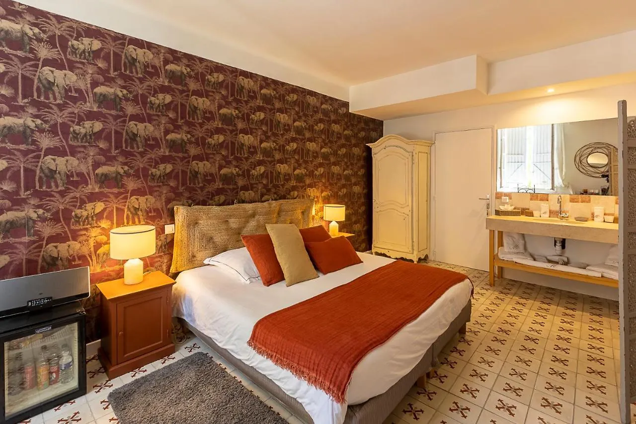 Mas De Capelou Bed & Breakfast Avignon