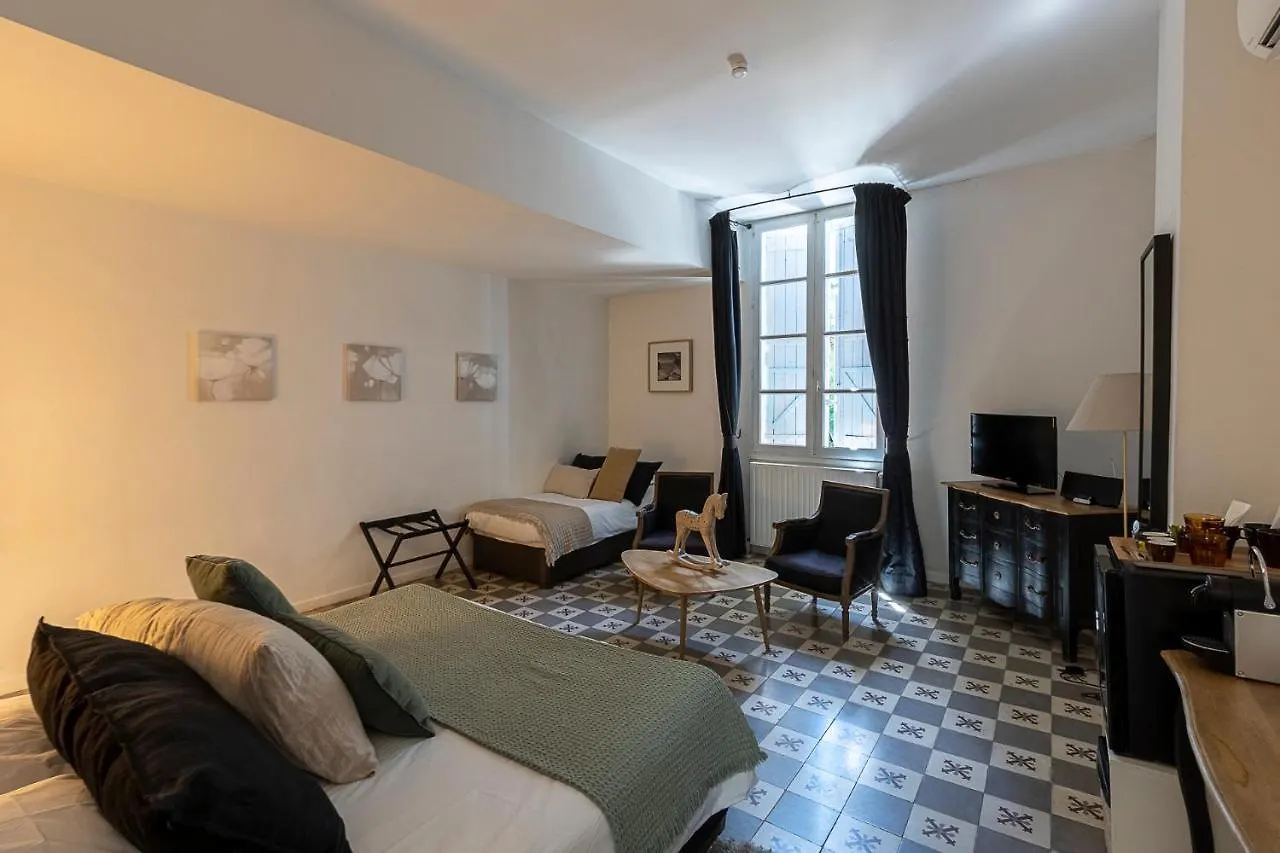 Mas De Capelou Bed & Breakfast Avignon