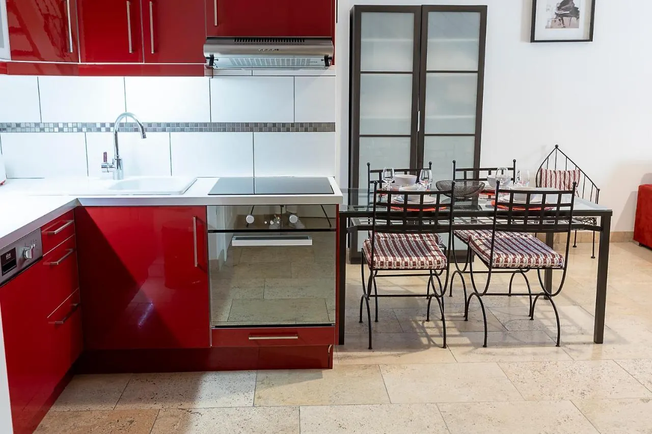 Mas De Capelou Bed & Breakfast Avignon 0*,