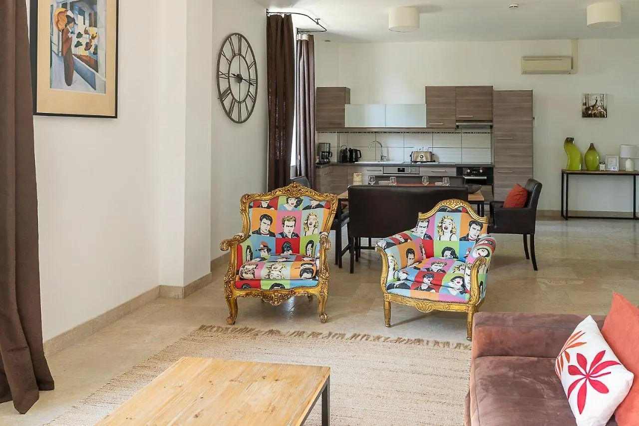 Mas De Capelou Bed & Breakfast Avignon France